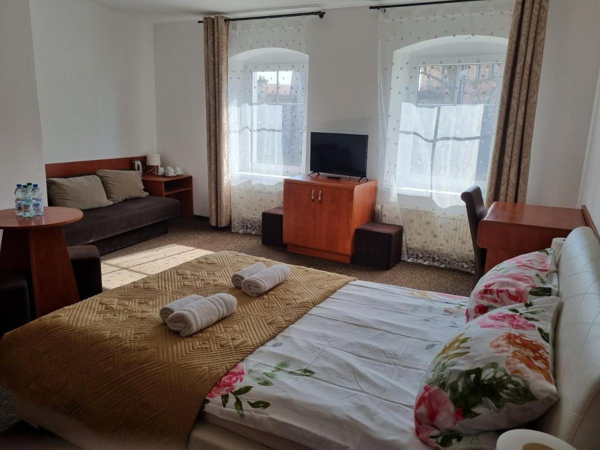 Przy Zelaznym Moscie Bed & Breakfast Klodzko Exterior photo