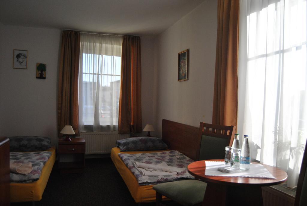 Przy Zelaznym Moscie Bed & Breakfast Klodzko Room photo